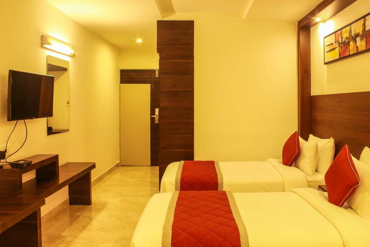 Rest Inn SKR a Petrichor Hotel Bangalore Exterior foto